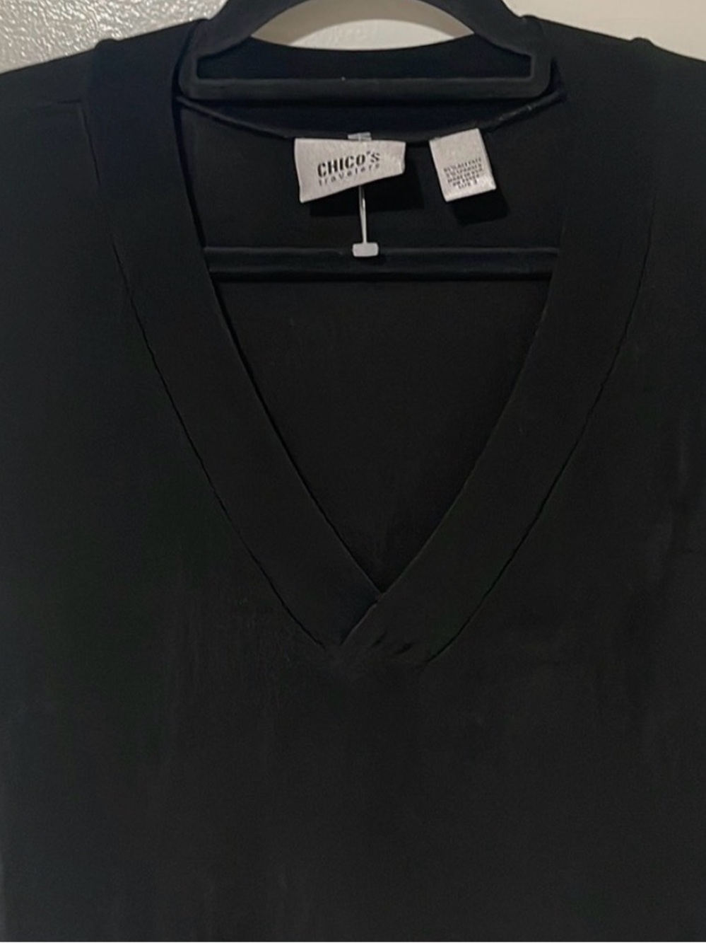 Chico's Travelers Collection Black V-Neck Long Sleeve Top
